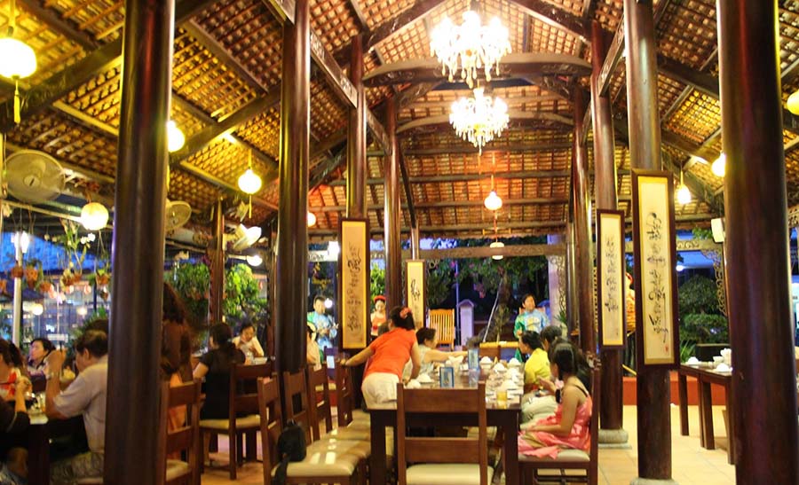 Nhà hàng