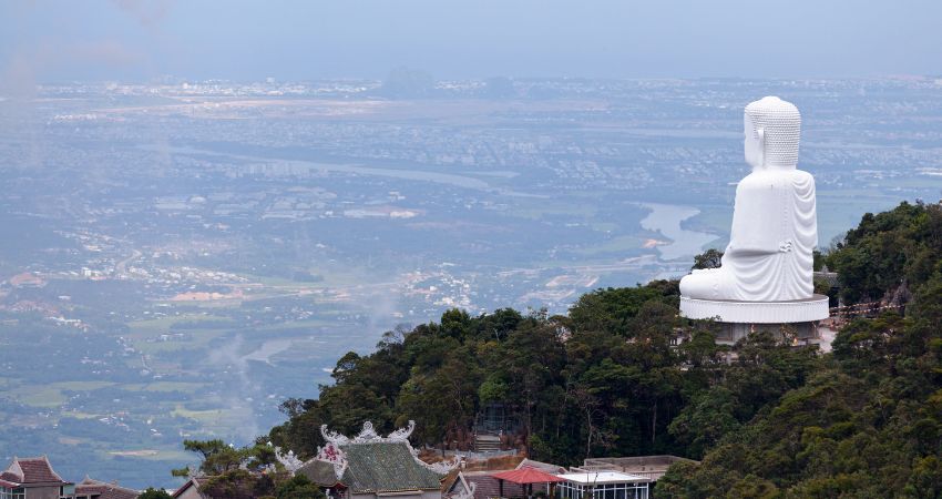 Chùa Linh Ứng Bà Nà Hills